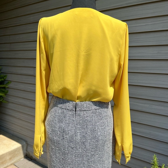 Loft mustard blouses - Picture 4 of 10